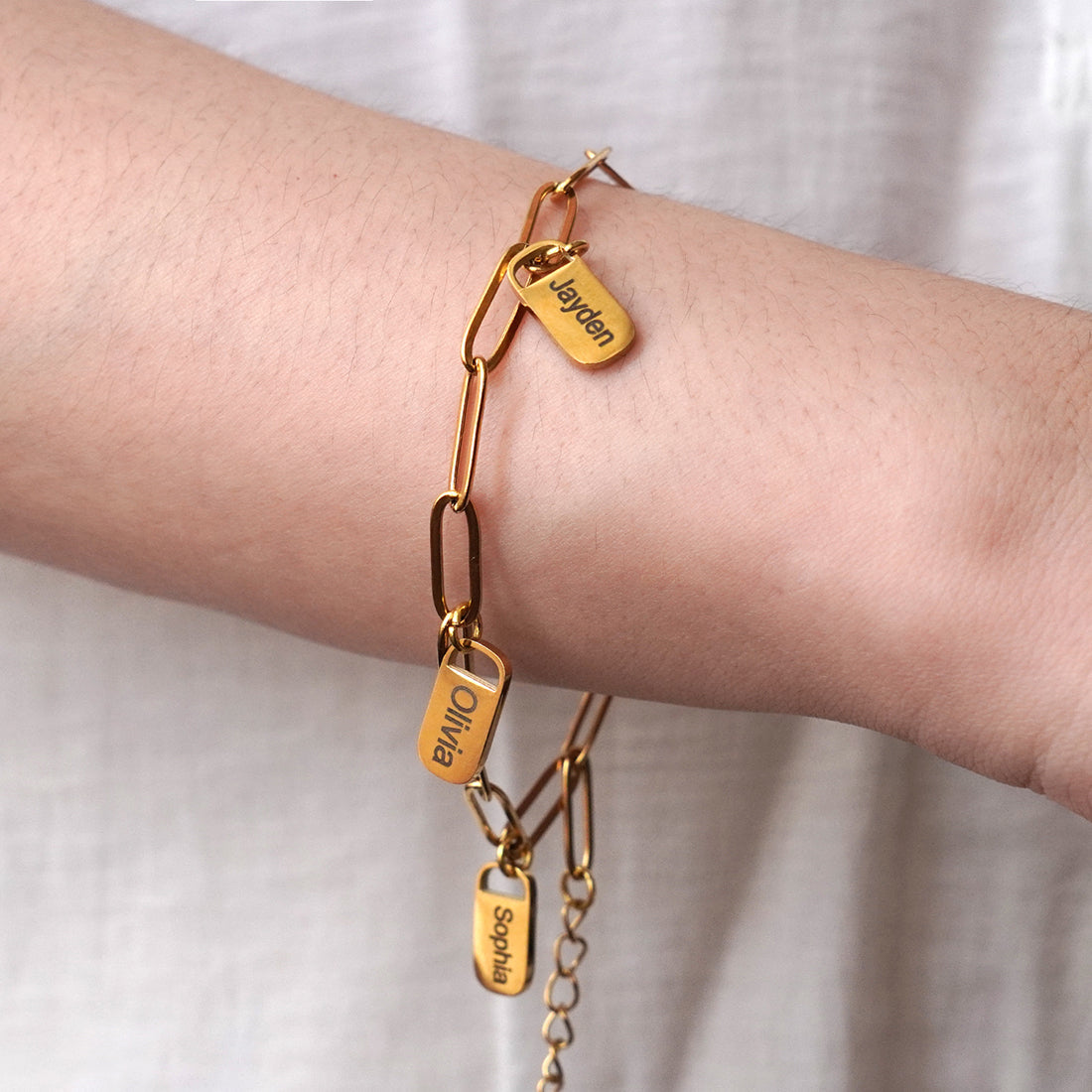 Family Links Chain Engraved Bracelet Set